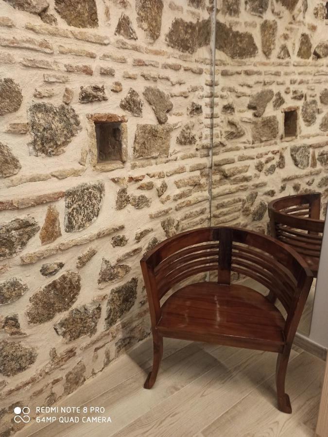 El Muro De Piedra Apartamento