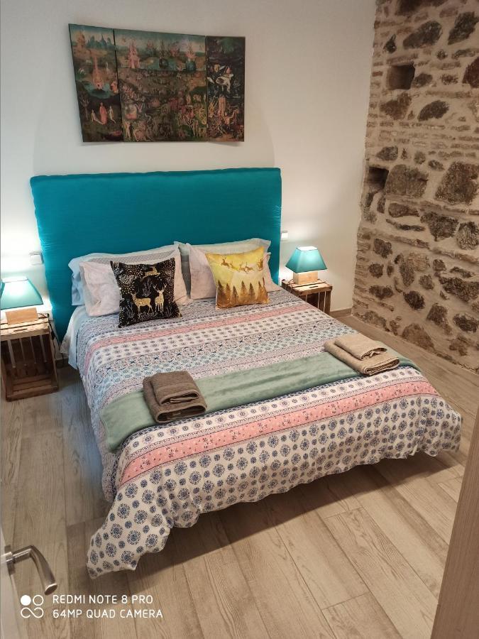 El Muro De Piedra Apartamento *